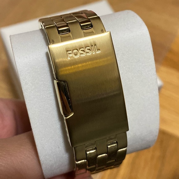 FOSSIL Gold Bezelled Watch - Picture 3 of 3